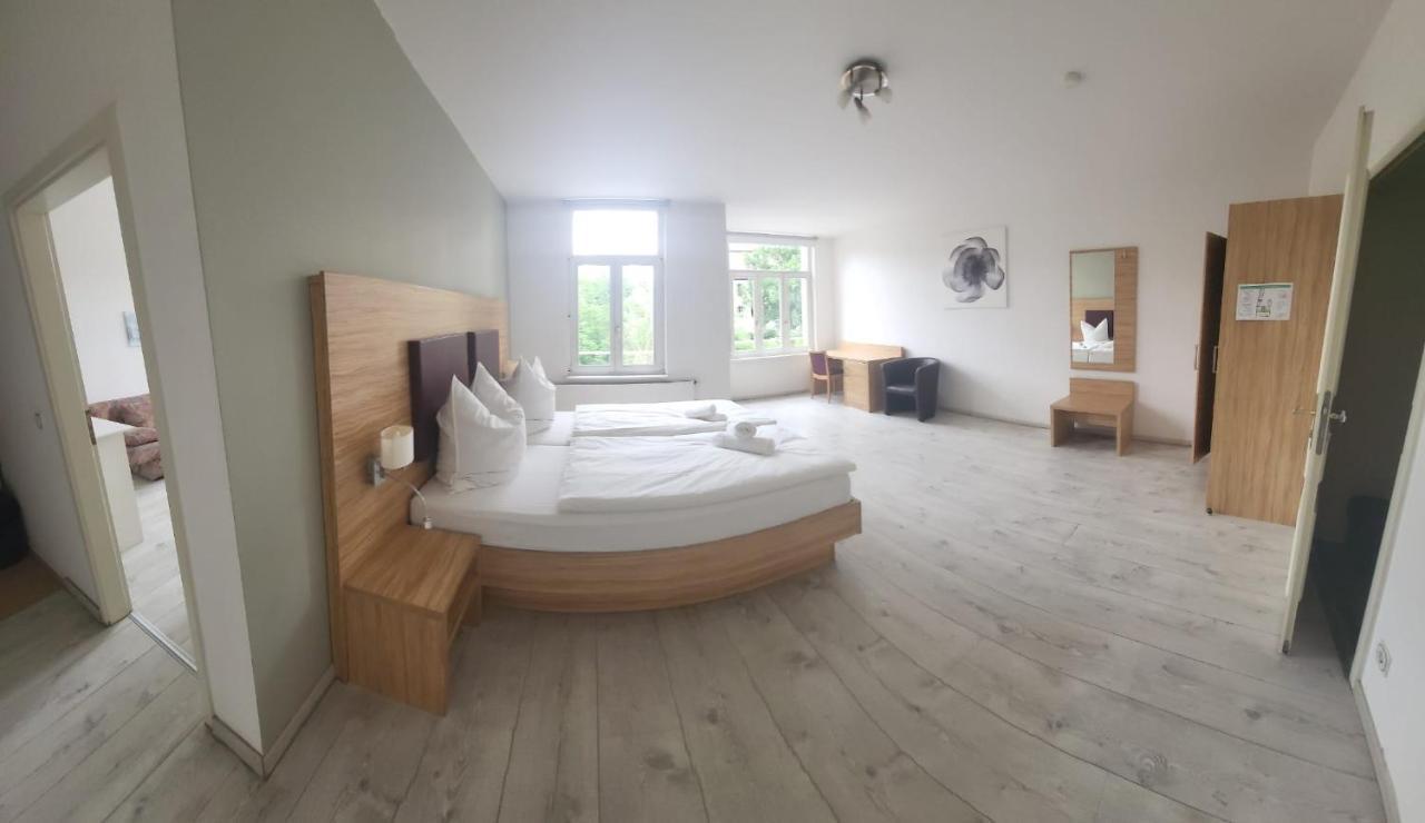 Apartment Am Dom ハレ エクステリア 写真